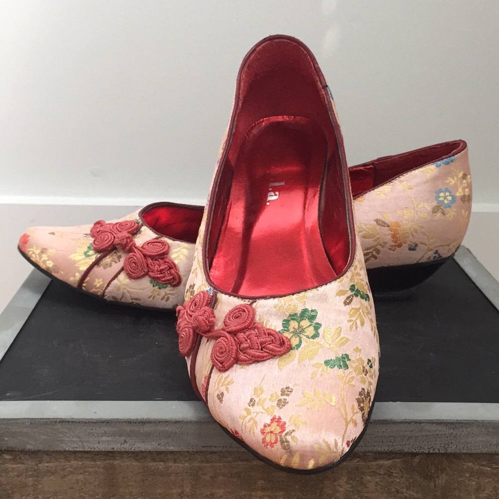 Nyla Empress Flat - image 2